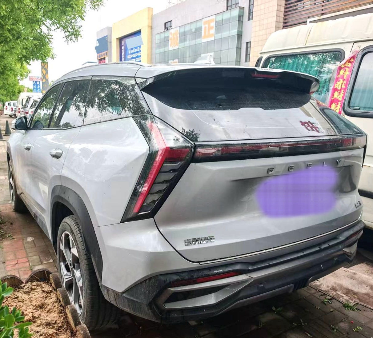 GEELY Boyue L 2023 car image #2