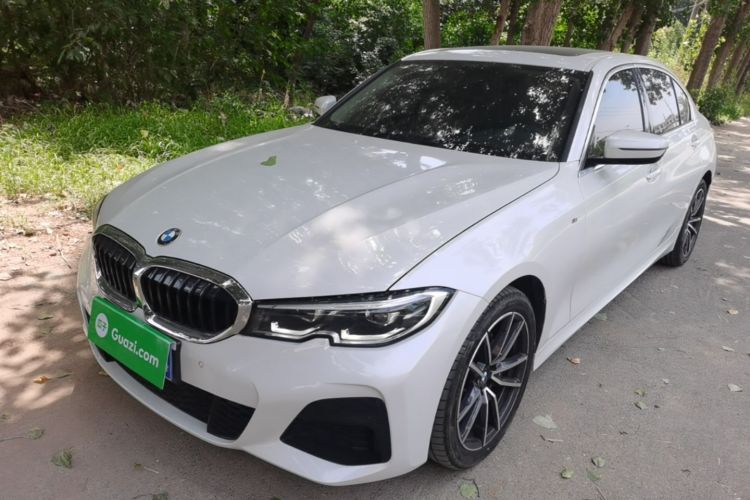BMW 3 Series 2022 #2 BMW 3 Series 2022 car image #2