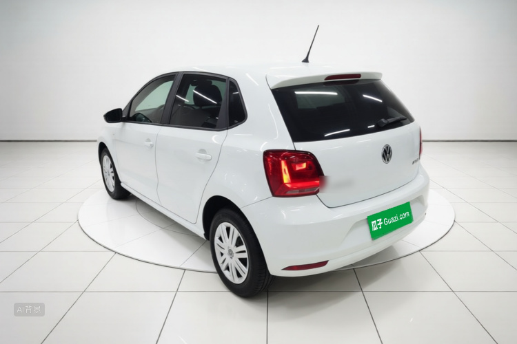 Volkswagen Polo 2018 car image #5