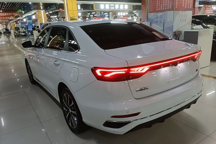 GEELY Emgrand 2024 car image #7