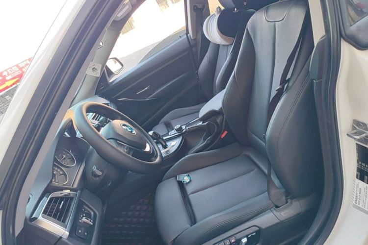 BMW 3 Series GT 2017 #15 BMW 3 Series GT 2017 car image #15