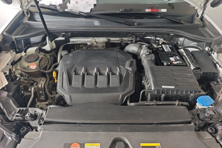 Audi Q3 2022 car image #22