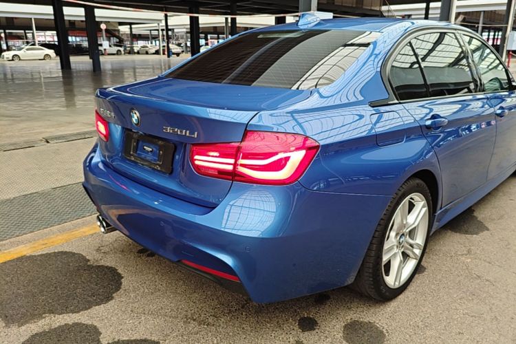 BMW 3 Series 2018 #8 BMW 3 Series 2018 car image #8