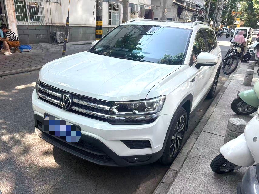 2021 immagine di auto 