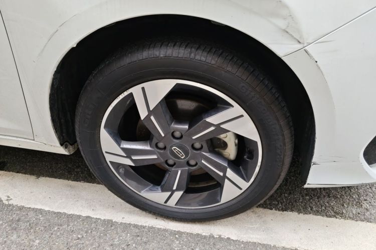 GEELY Emgrand L HiP 2022 car image #9