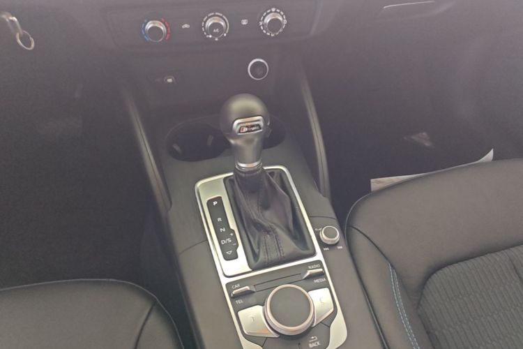Audi A3 2017 immagine di auto #18