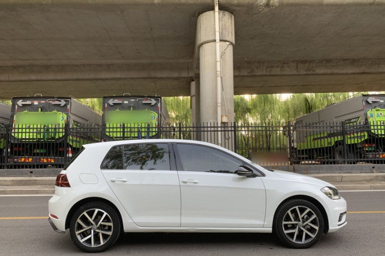 Volkswagen Golf 2018 #5 Volkswagen Golf 2018 car image #5