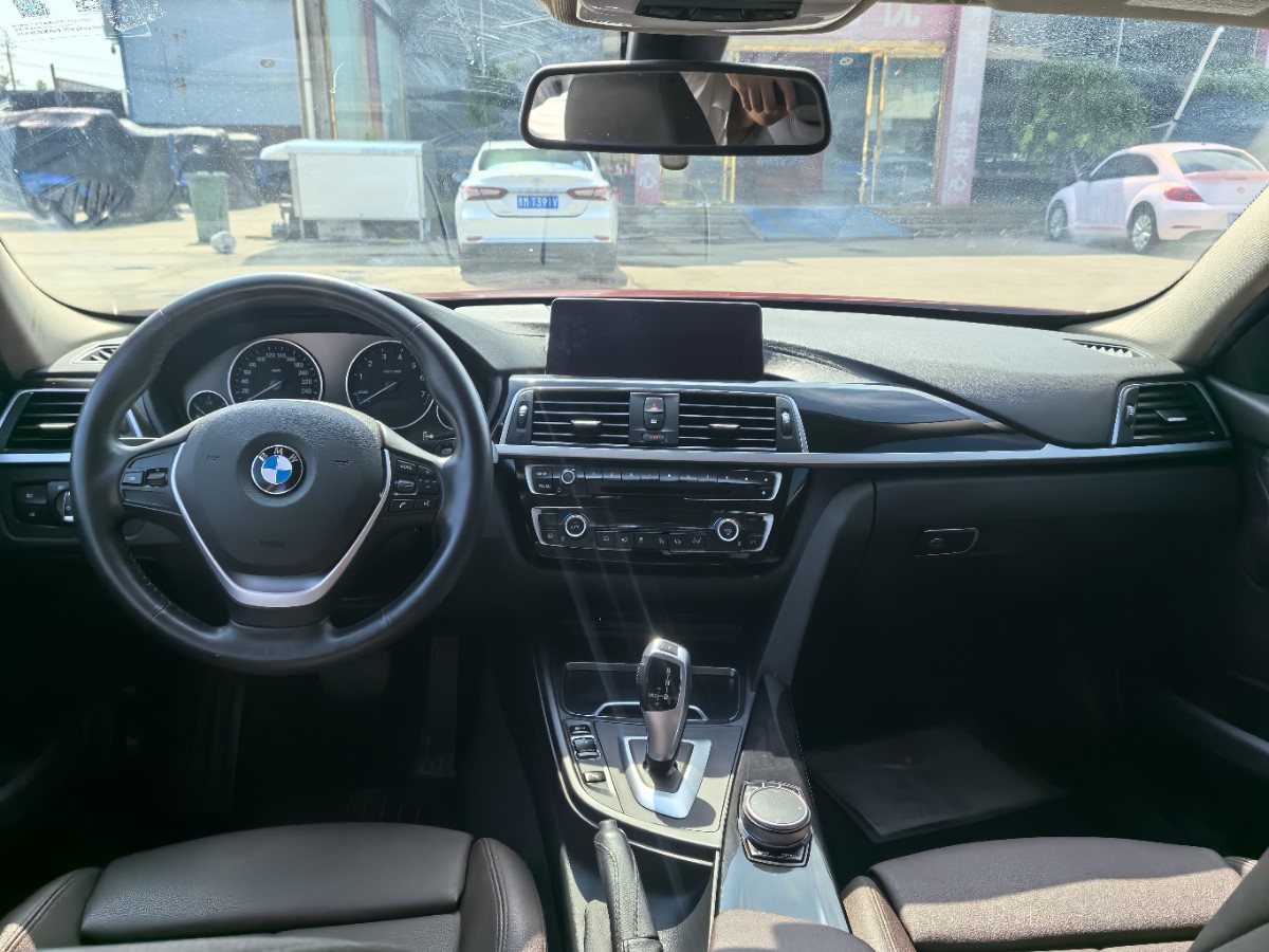 BMW 3 Series 2019 #6 BMW 3 Series 2019 car image #6