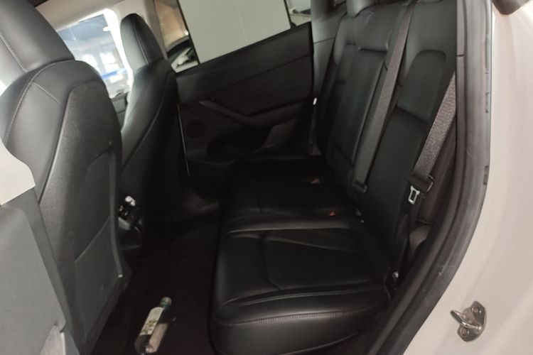 Tesla Model Y 2022 #17 Tesla Model Y 2022 car image #17