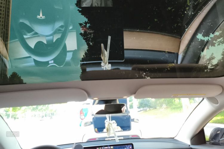 Tesla Model 3 2021 car image #20