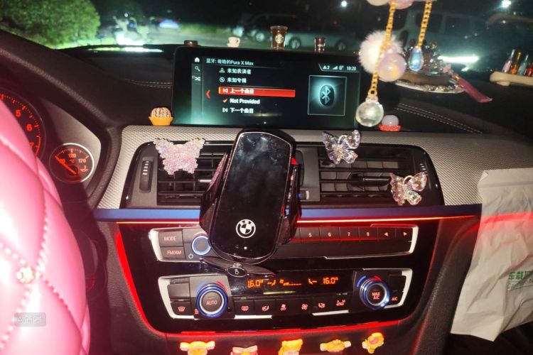 BMW 3 Series 2018 #15 BMW 3 Series 2018 car image #15
