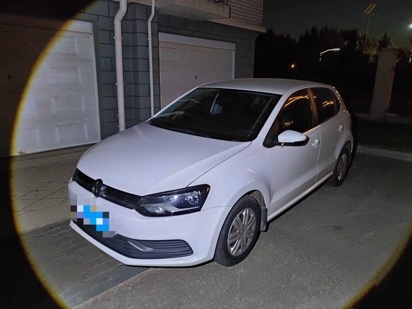 Volkswagen Polo 2016 Volkswagen Polo 2016 car image