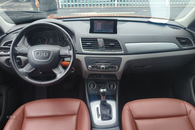 Audi Q3 2016 car image #11