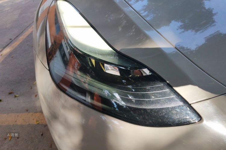 Tesla Model Y 2023 car image #8