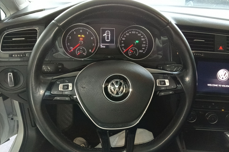 Volkswagen Golf 2020 imagen de coche #11