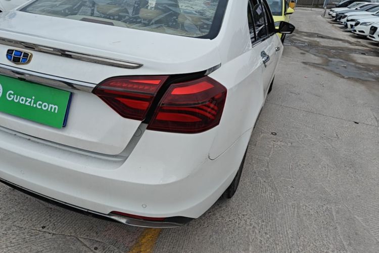 GEELY Emgrand 2018 car image #8