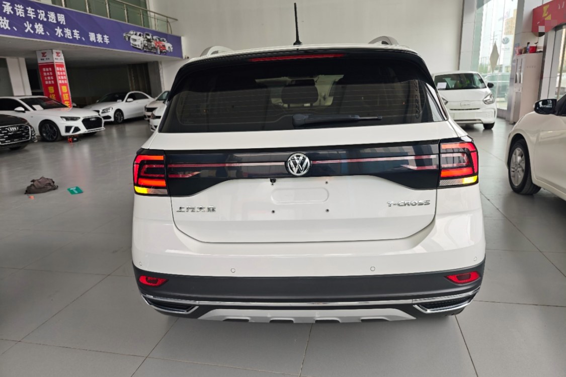 Volkswagen T-Cross 2019 #4 Volkswagen T-Cross 2019 صورة سيارة #4