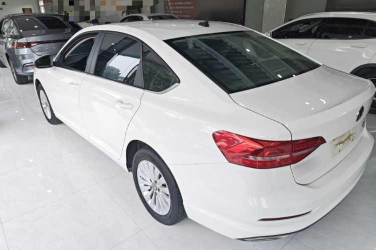 Volkswagen Lavida 2020 car image #5