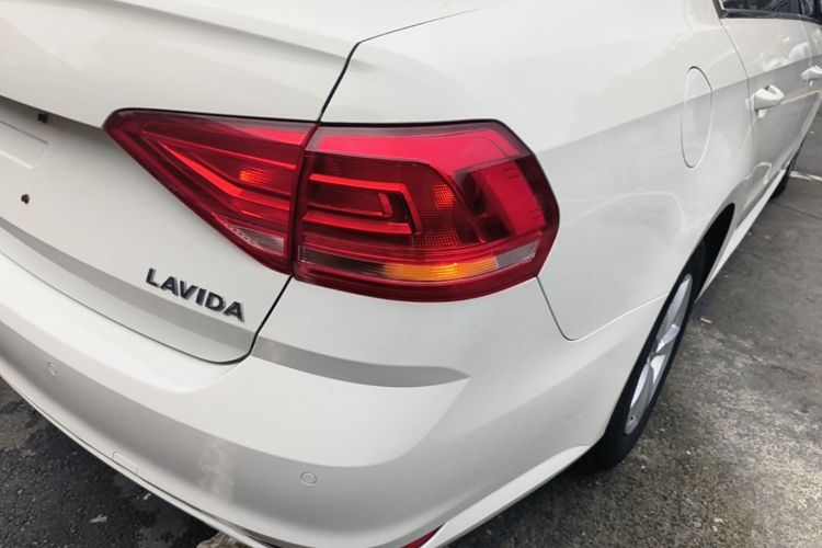 Volkswagen Lavida 2016 car image #8