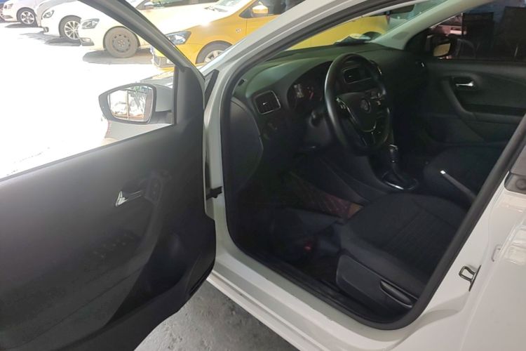Volkswagen Polo 2017 #16 Volkswagen Polo 2017 car image #16