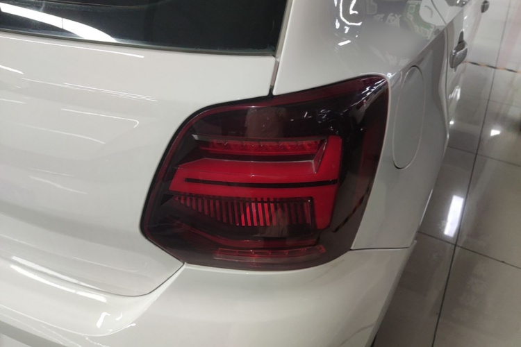 Volkswagen Polo 2017 #8 Volkswagen Polo 2017 car image #8
