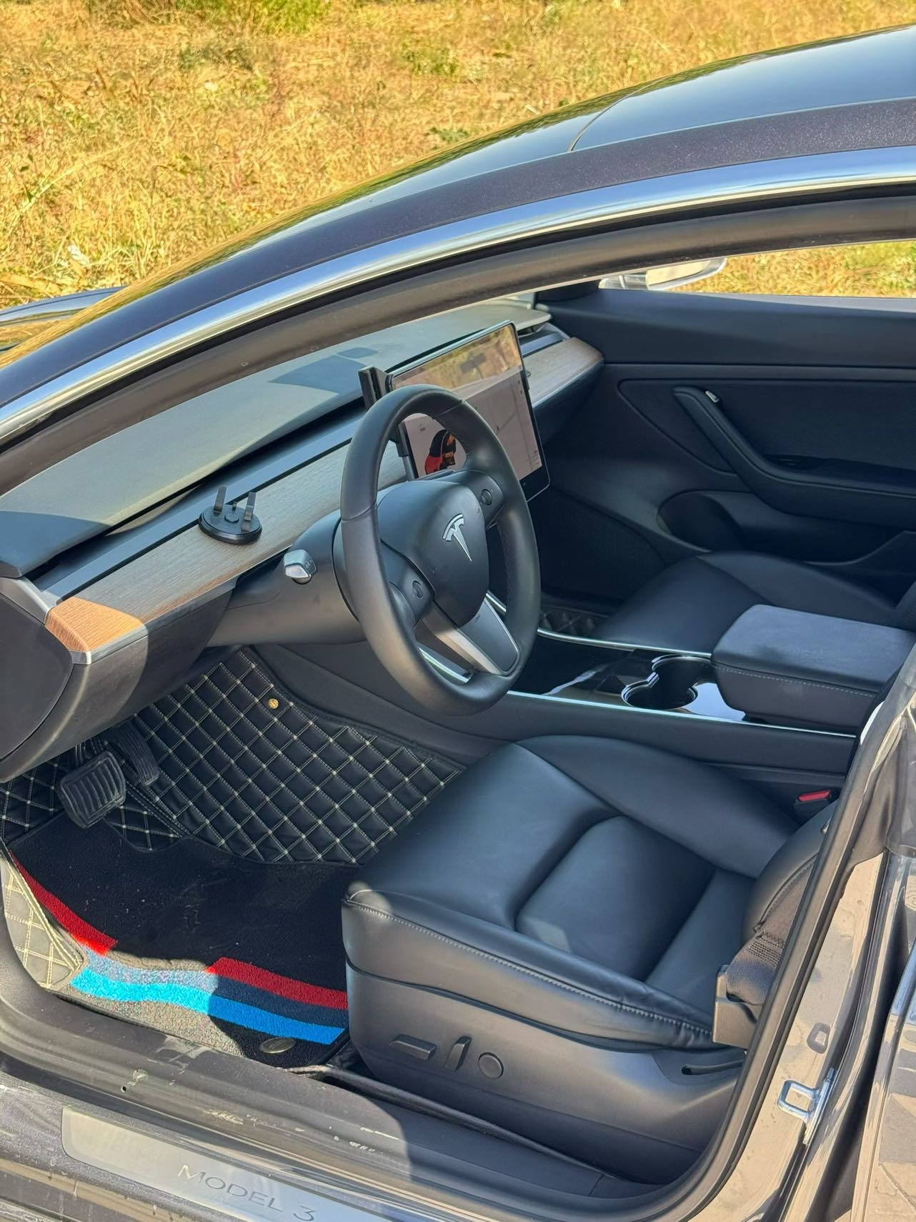 Tesla Model 3 2020 #2 Tesla Model 3 2020 car image #2