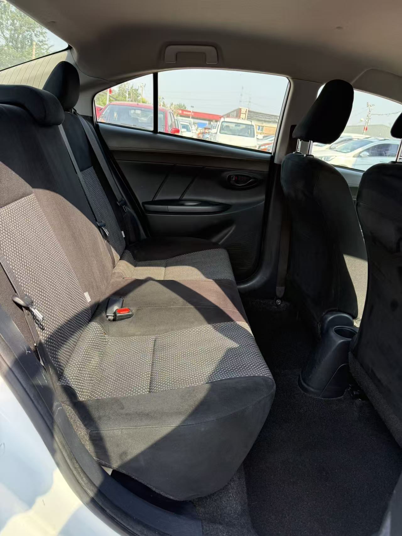 Toyota Vios 2015 car image #8