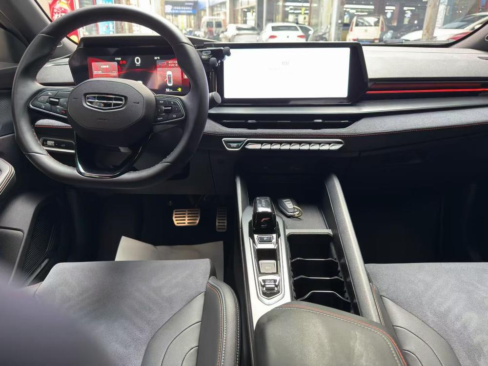 GEELY Binray 2022 car image #7