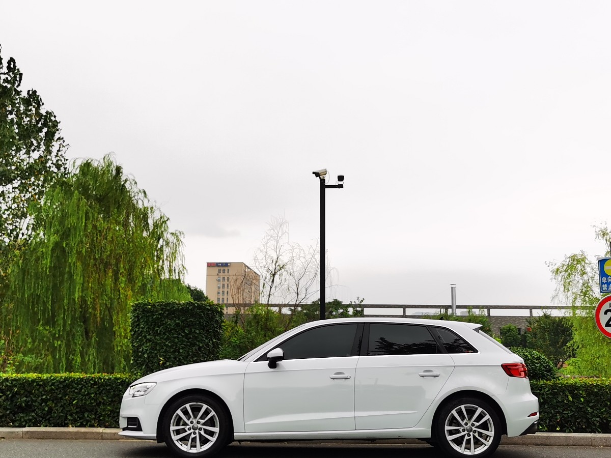 Audi A3 2019 car image #7