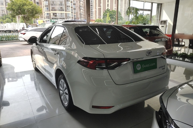 Toyota Corolla 2021 imagen de coche #5