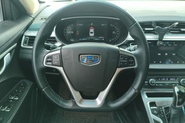 GEELY Emgrand 2018 #12 GEELY Emgrand 2018 car image #12
