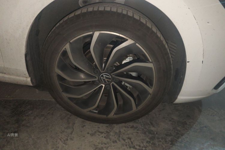 Volkswagen Golf 2024 car image #9