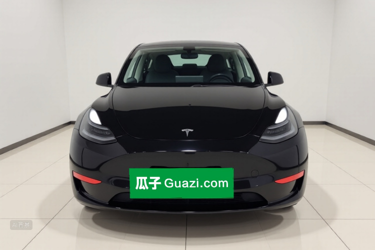 Tesla Model Y 2022 #3 Tesla Model Y 2022 car image #3