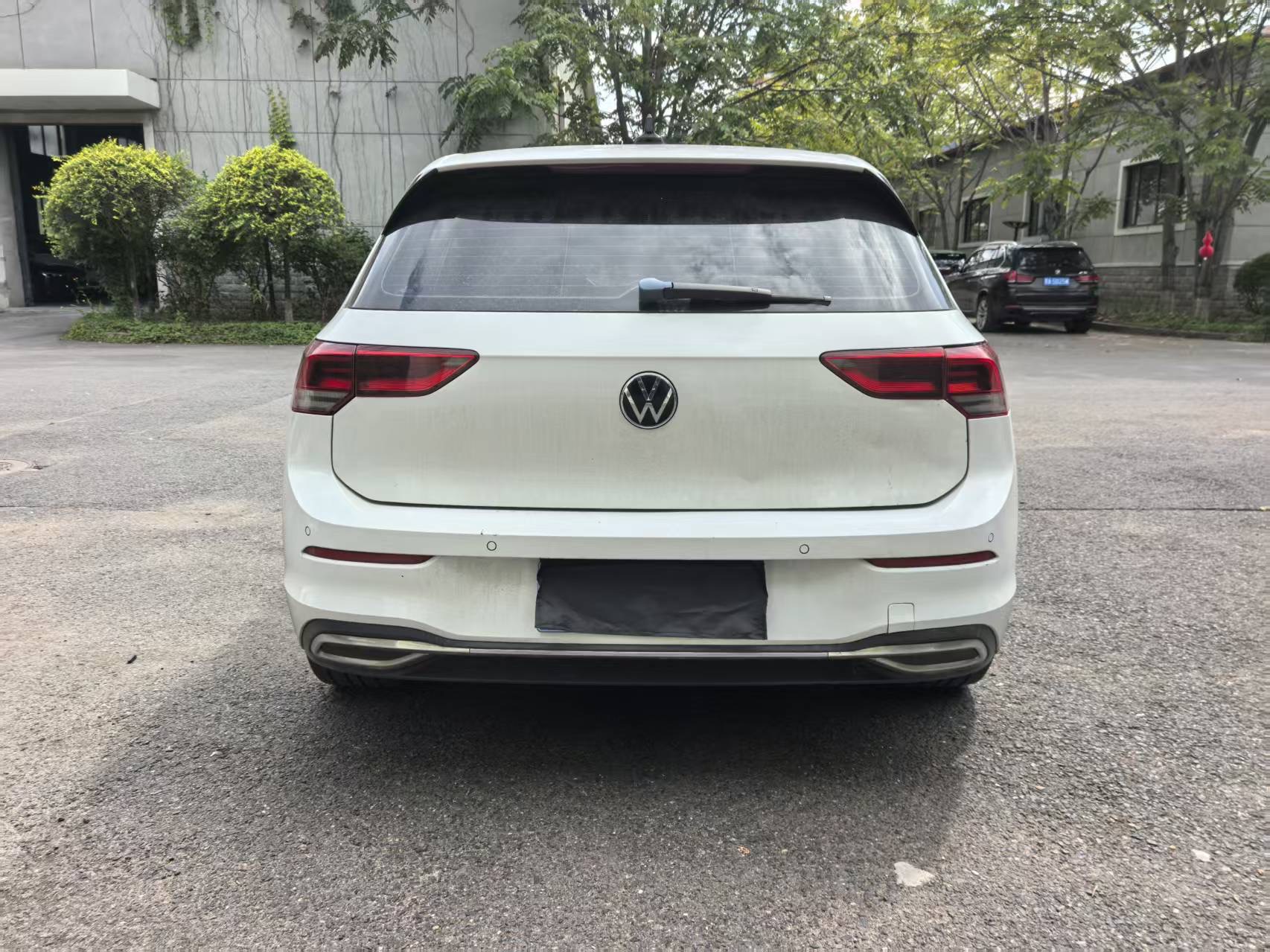 Volkswagen Golf 2022 car image #5