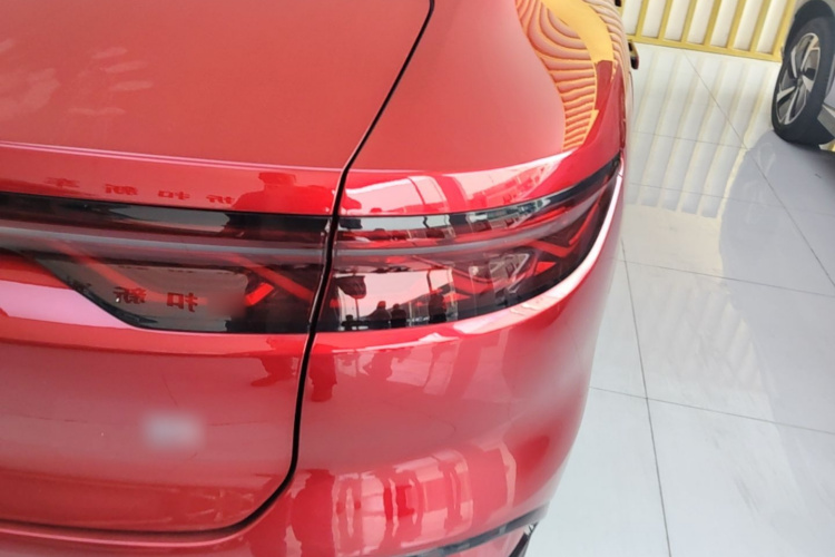 BYD Han 2022 #8 BYD Han 2022 car image #8