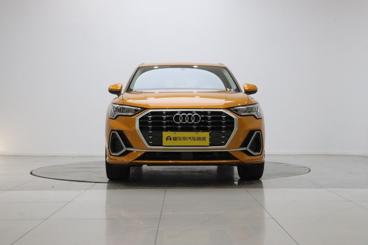 Audi Q3 2021 immagine di auto #2