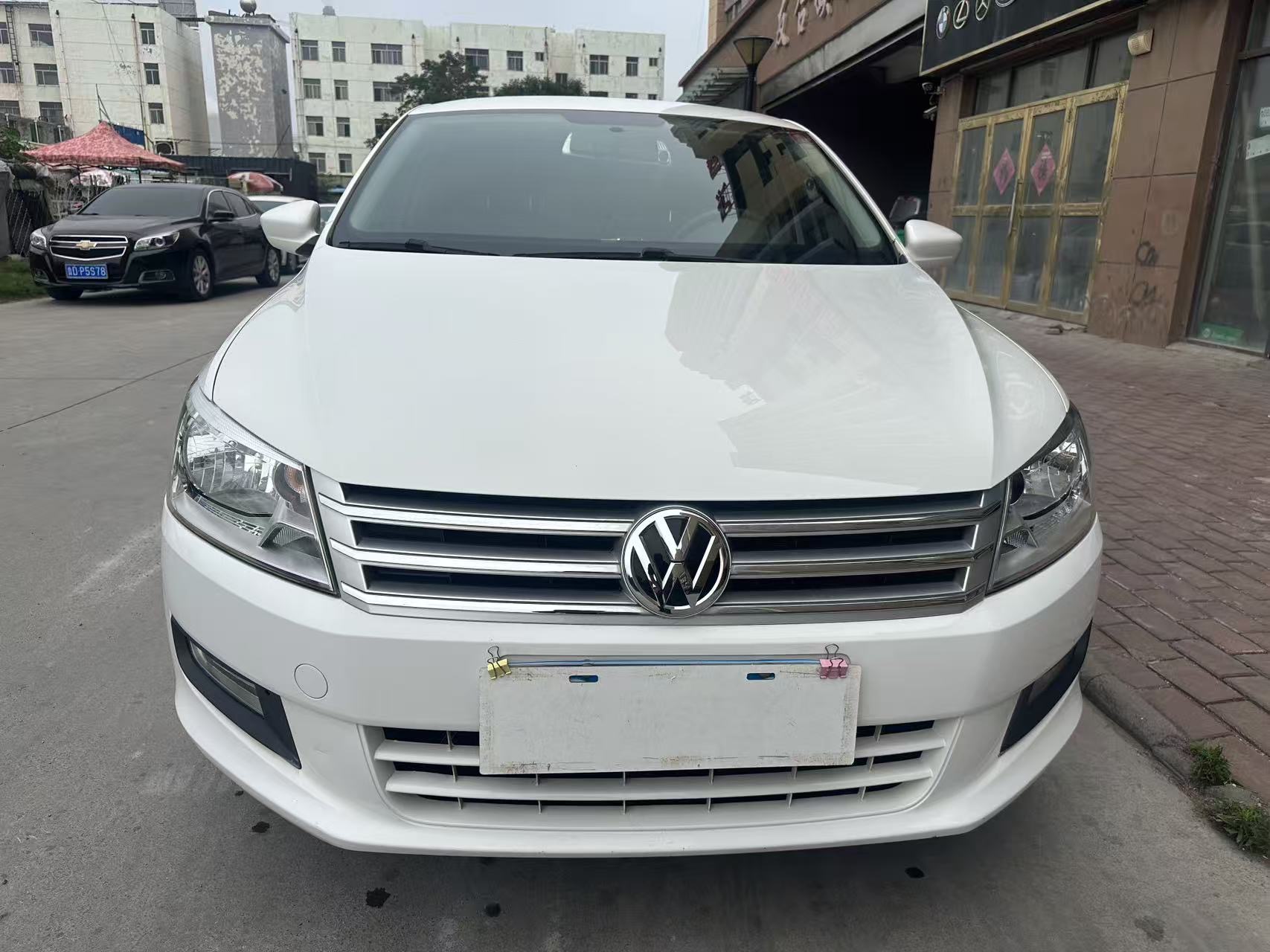 Volkswagen Santana 2015 car image #2