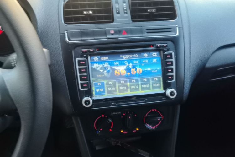 Volkswagen Polo 2016 #13 Volkswagen Polo 2016 car image #13