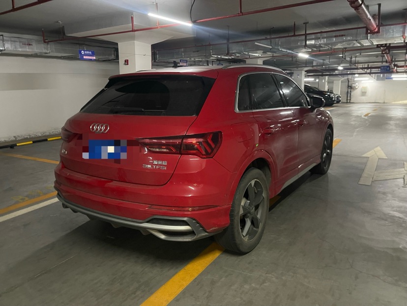 Audi Q3 2021 car image #2