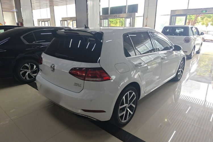 Volkswagen Golf 2020 #7 Volkswagen Golf 2020 صورة سيارة #7