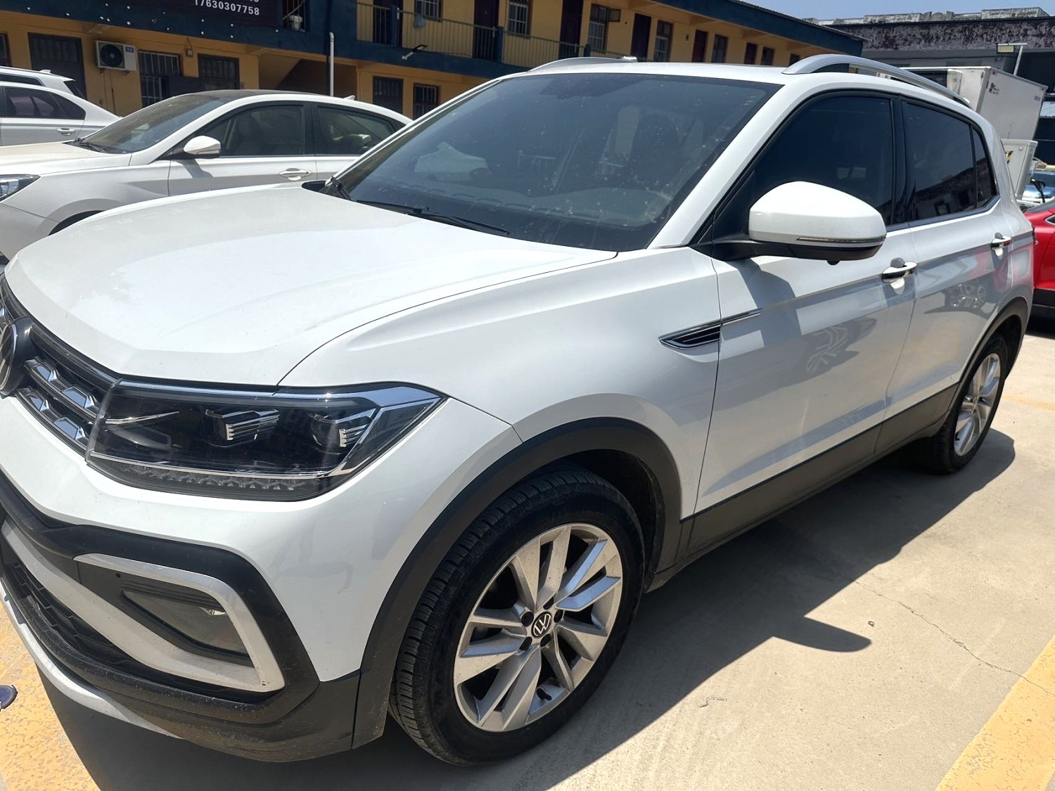 Volkswagen T-Cross 2024 car image 
