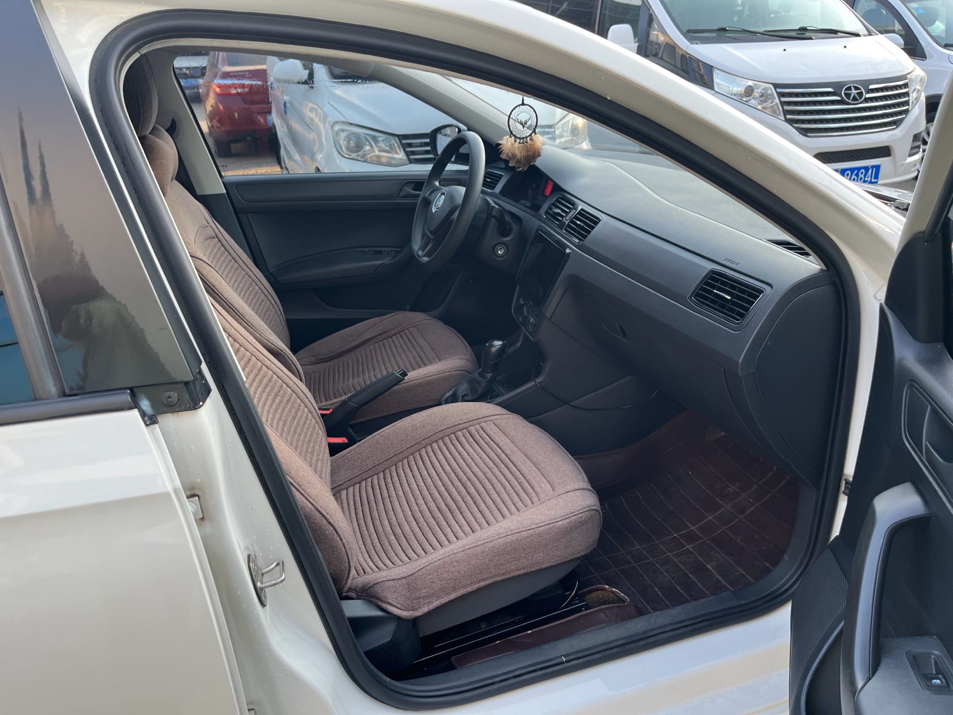 Volkswagen Santana 2019 #5 Volkswagen Santana 2019 car image #5