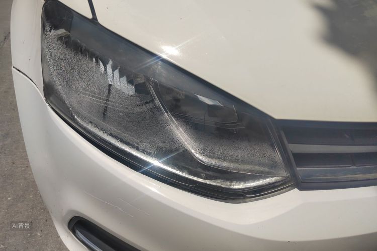 Volkswagen Polo 2015 car image #8