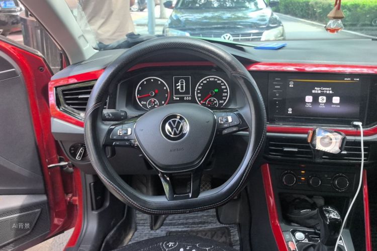 Volkswagen Polo 2021 car image #12