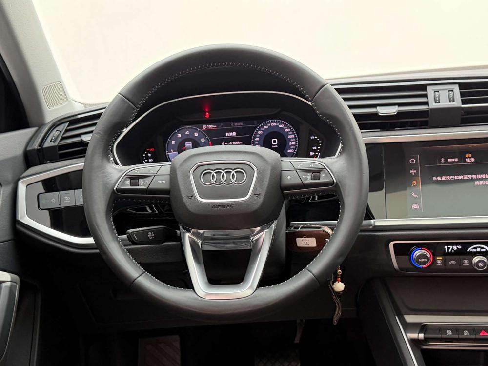 Audi Q3 2019 #19 Audi Q3 2019 car image #19