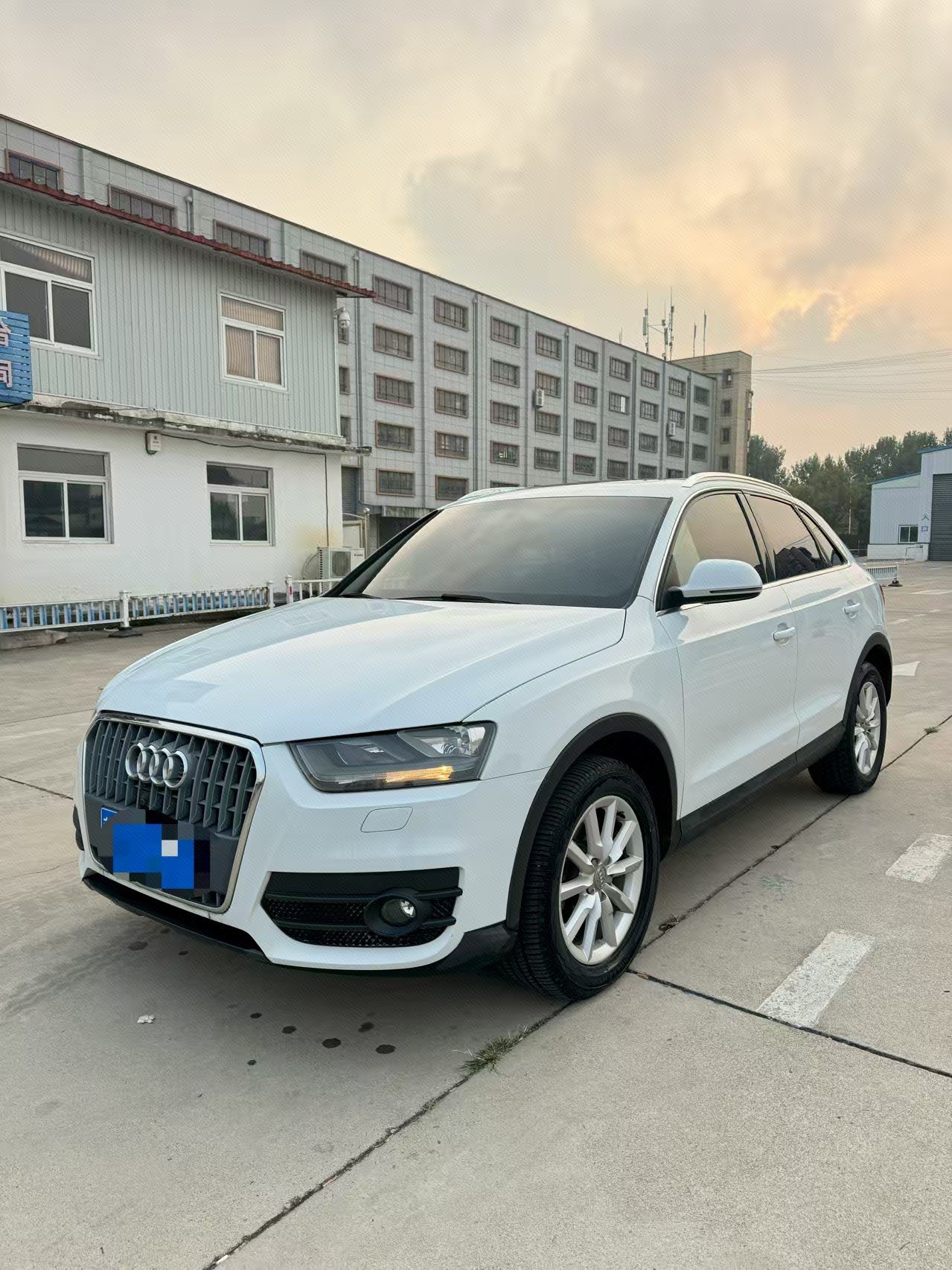 Audi Q3 2015 Audi Q3 2015 изображение автомобиля