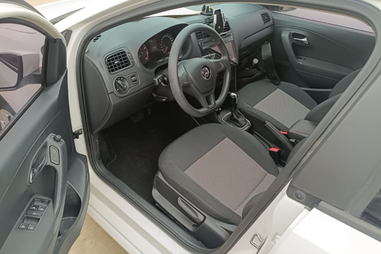 Volkswagen Polo 2019 #12 Volkswagen Polo 2019 car image #12