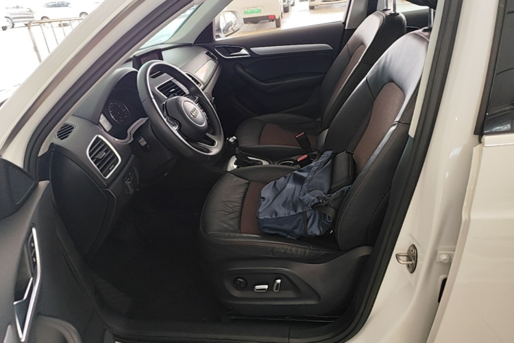 Audi Q3 2018 #15 Audi Q3 2018 car image #15