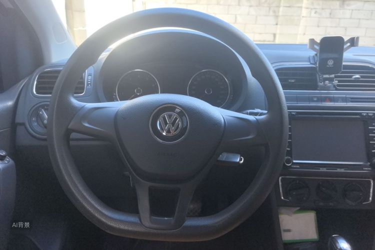 Volkswagen Polo 2015 #12 Volkswagen Polo 2015 car image #12