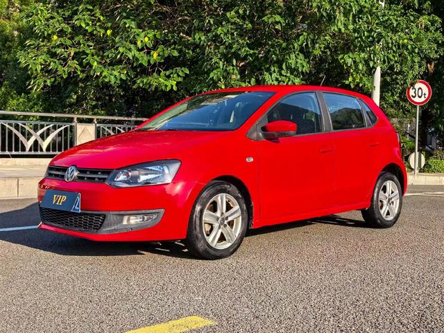 Volkswagen Polo 2012 #13 Volkswagen Polo 2012 car image #13